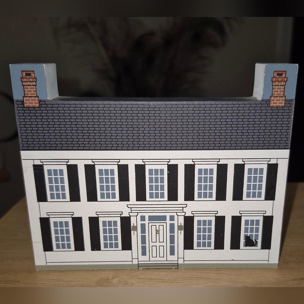 The Cat's Meow village The Harriet Beecher  Stowe  House  1996